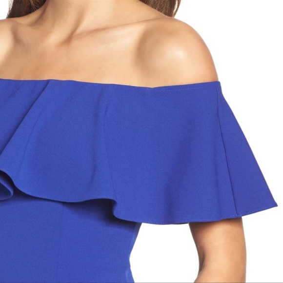 Adrianna Papell off the shoulder gown - Picture 9 of 12